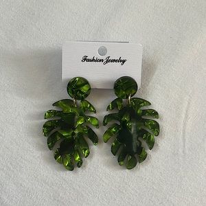 Vibrant green palm leaf fashion jewelry